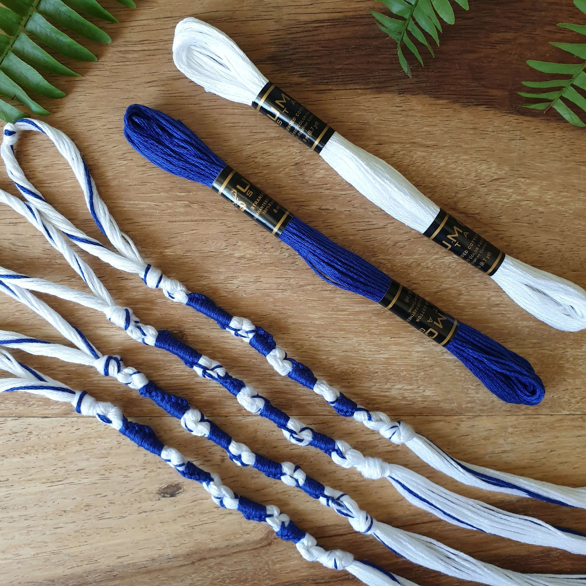 Tzitzit set of 4 - White & Blue, Knotted YHWH (10-5-6-5), Traditional Tassels, Torah Fringe
